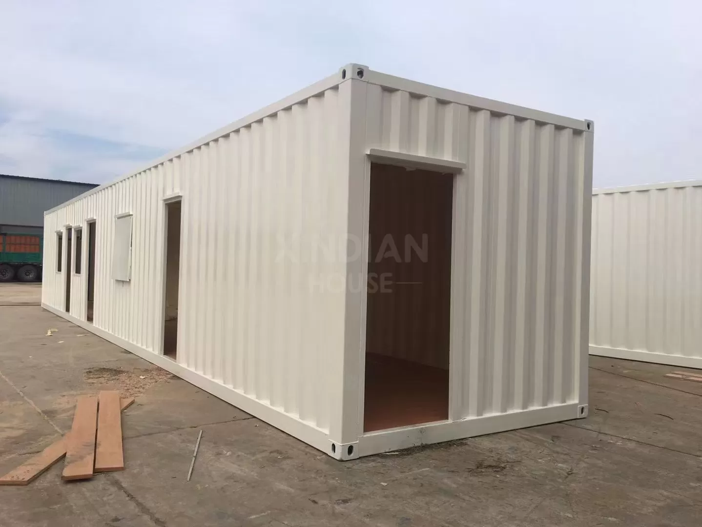 Xindian Hot selling 20ft Container House Container Villa Container Store