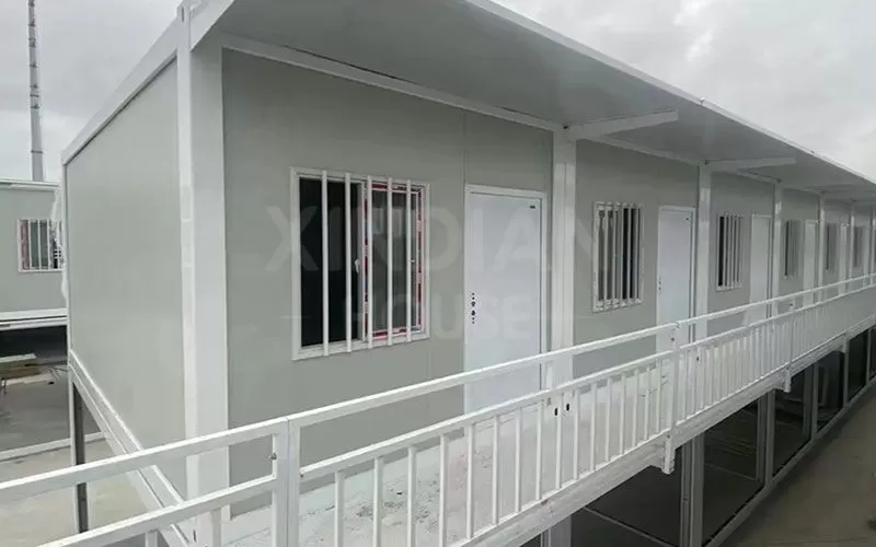 Z-Prefabricated Foldable Buildings Apartment Hotel Dorm Home Prefab Z-Type Folding Container House