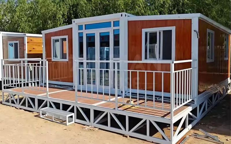 Luxury Two-Bedroom Prefab Container Houses Expandable Shipping Container with Bedroom Portugal